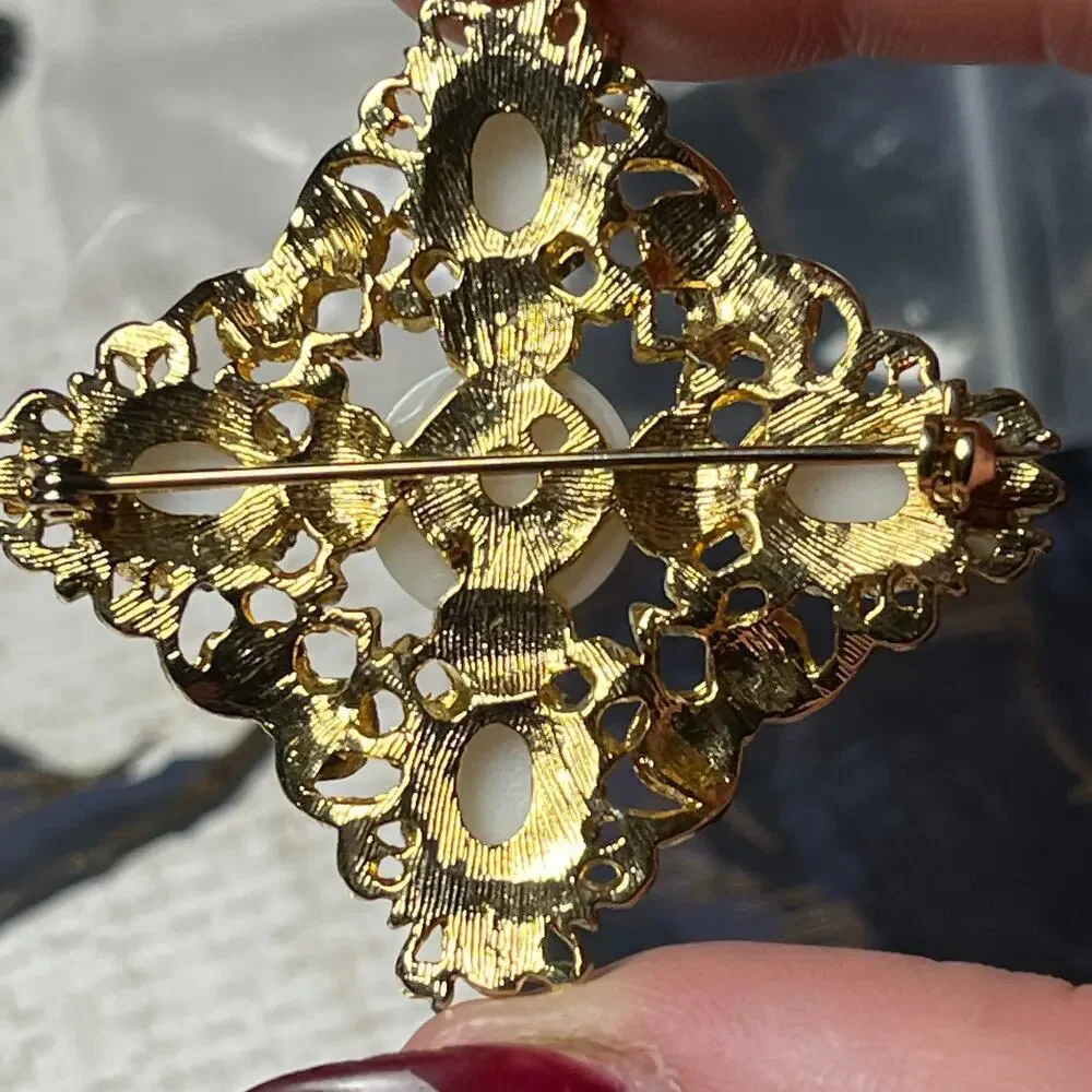 Vintage Regal Gold Tone Brooch with Faux Pearls